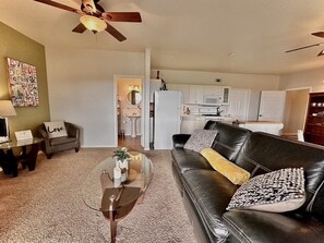 Smart TV, DVD player - Comfy Mountain Side Stay - Incredible Views (Prescott)