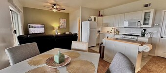 Comfy Mountain Side Stay - Incredible Views