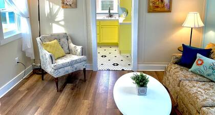 Downtown Daisy - Walk To Whiskey Row