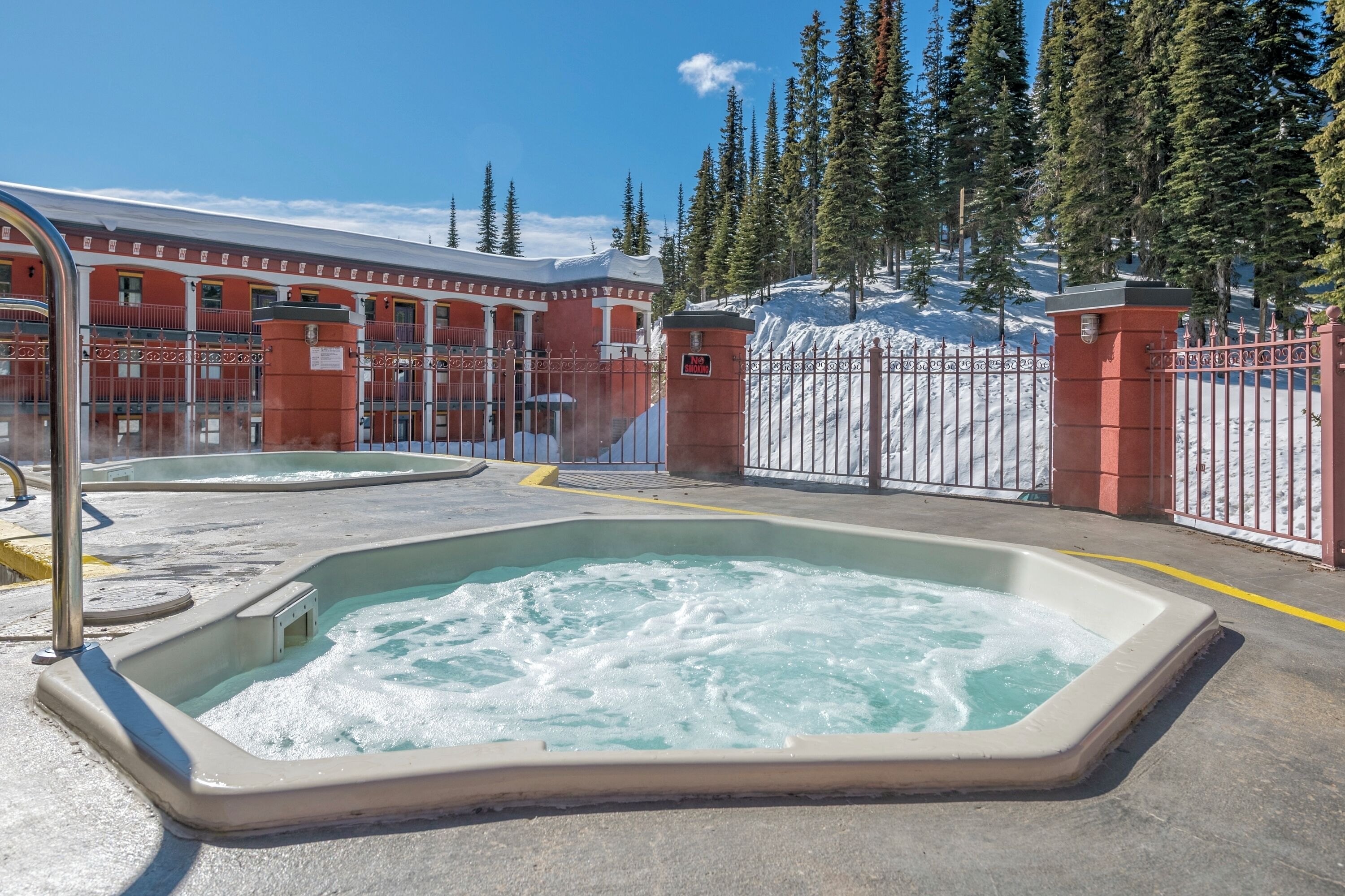 Bain à remous extérieur