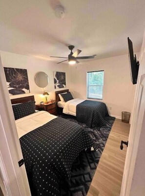3 bedrooms, in-room safe, iron/ironing board, free WiFi