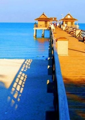 Beach nearby - 677 Beach Break ·Beautiful 3/3 Home w/ Heated Pool (Naples)