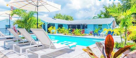 Outdoor pool, a heated pool