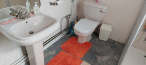 Apartment | Bathroom