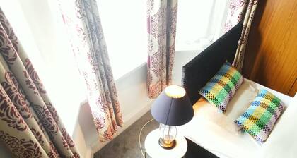 Stylish 2 Bed Room Apartment 3 Sleep Free Wifi & p
