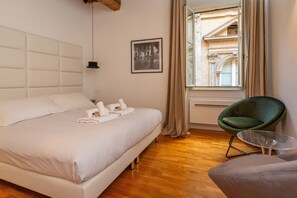 1 chambre, fer et planche à repasser, Wi-Fi gratuit, draps fournis