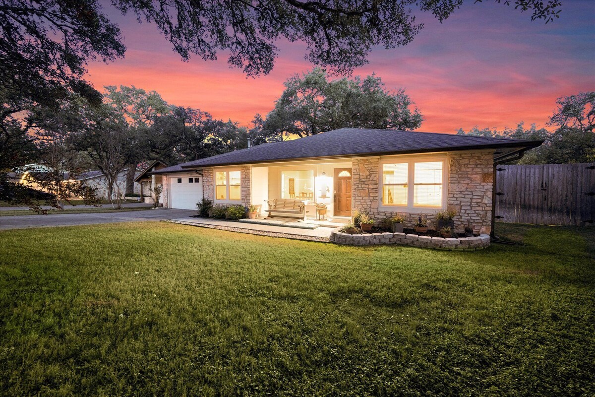 Photo 3 of The Hideaway Vaca-South Austin: A Swim & Grill Oasis with Game Barn & back deck