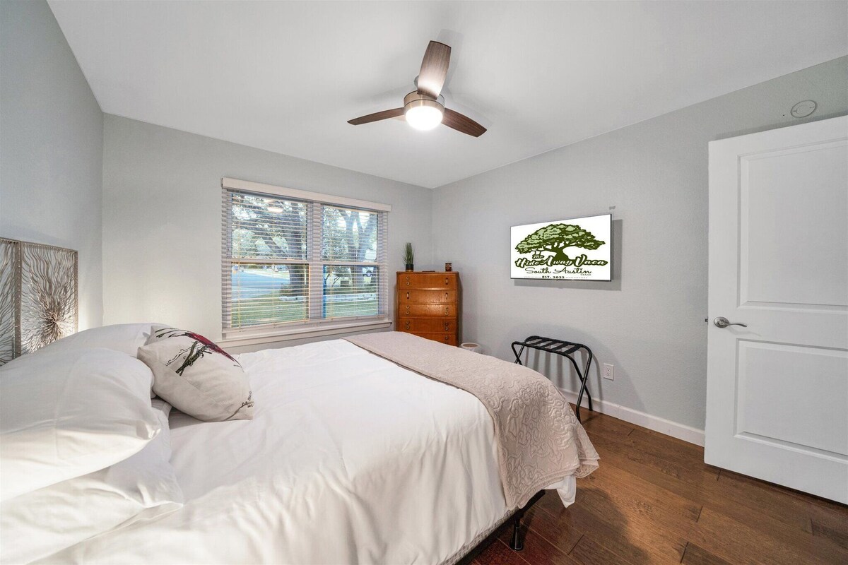 Photo 21 of The Hideaway Vaca-South Austin: A Swim & Grill Oasis with Game Barn & back deck
