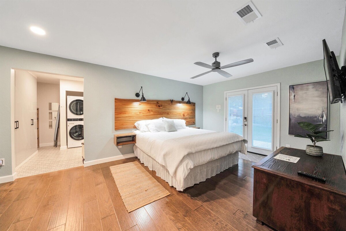Photo 11 of The Hideaway Vaca-South Austin: A Swim & Grill Oasis with Game Barn & back deck