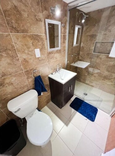 Casa de las Lomas 3BR - 2 Bathroom - Free Parking