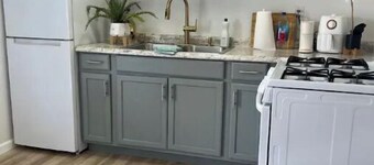 Cozy Apartment Centrally Located
