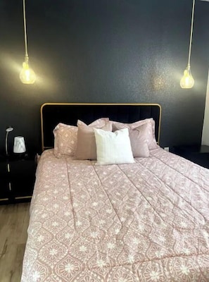 1 Schlafzimmer, Schreibtisch, Bügeleisen/Bügelbrett, WLAN