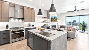 Unclassified image, 3 of 43, button - KBM Resorts Canyons Village Luxurious 5bdrm, Pool Table and TV Room, Chefs Kitchen, Wi-fi! (Park City)