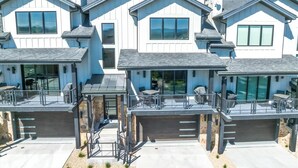 Unclassified image, 2 of 43, button - KBM Resorts Canyons Village Luxurious 5bdrm, Pool Table and TV Room, Chefs Kitchen, Wi-fi! (Park City)