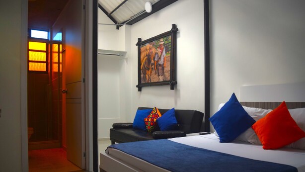 Traditional Double Room, 1 Bedroom | Hypo-allergenic bedding available, WiFi (free), individually decorated - Filandia Hotel (Filandia)