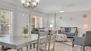 Condo, varias camas (Beach Bliss) | Restaurantes