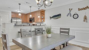 Condo, Multiple Beds (Beach Bliss) | Dining