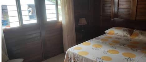 6 bedrooms, WiFi