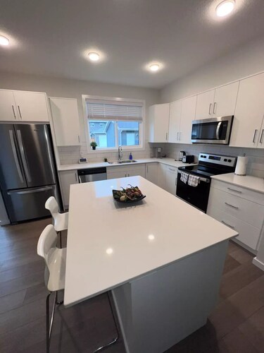 Stylish Family Friendly 3 Bedroom Home near WEM With A/C