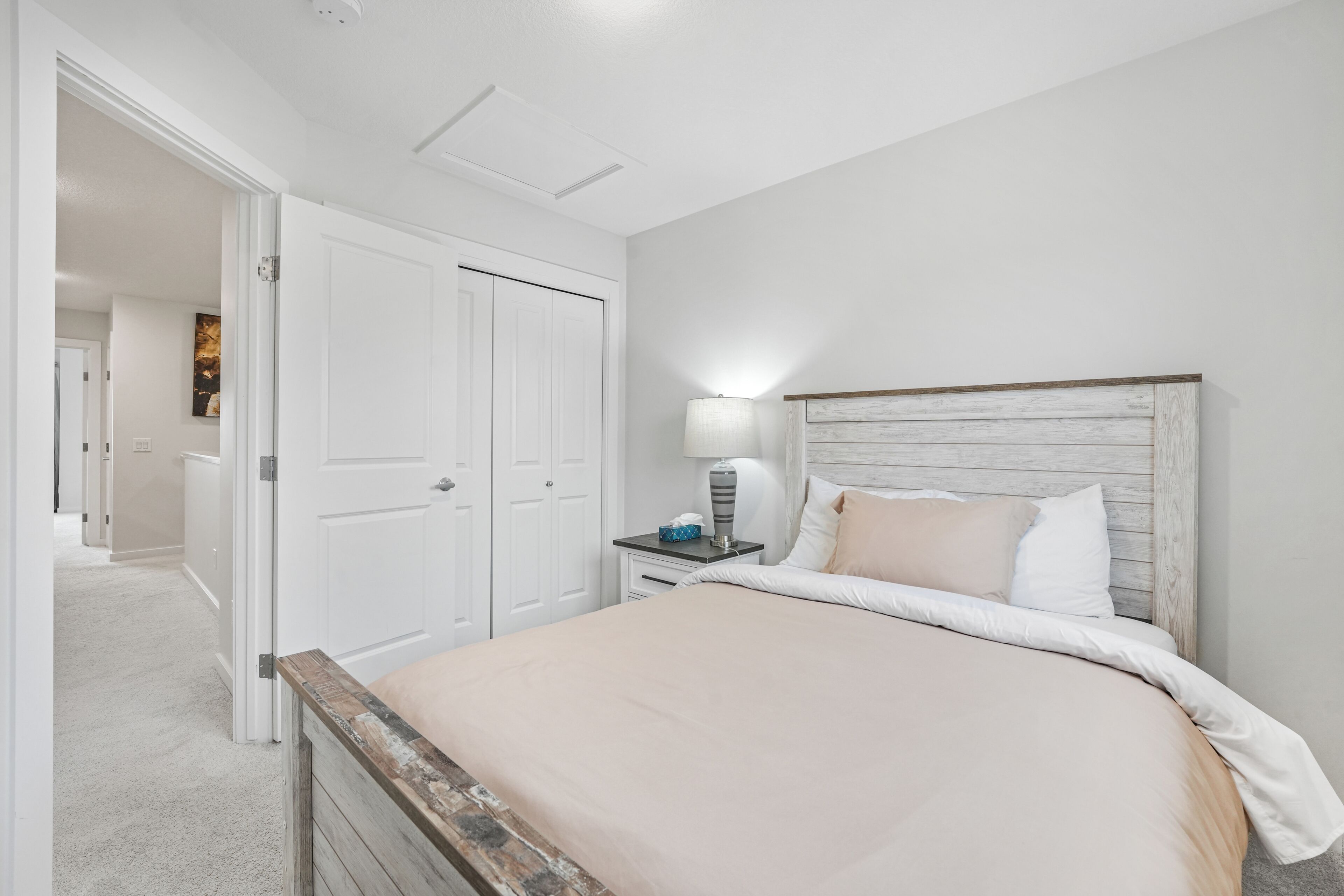3 bedrooms, desk, iron/ironing board, free WiFi
