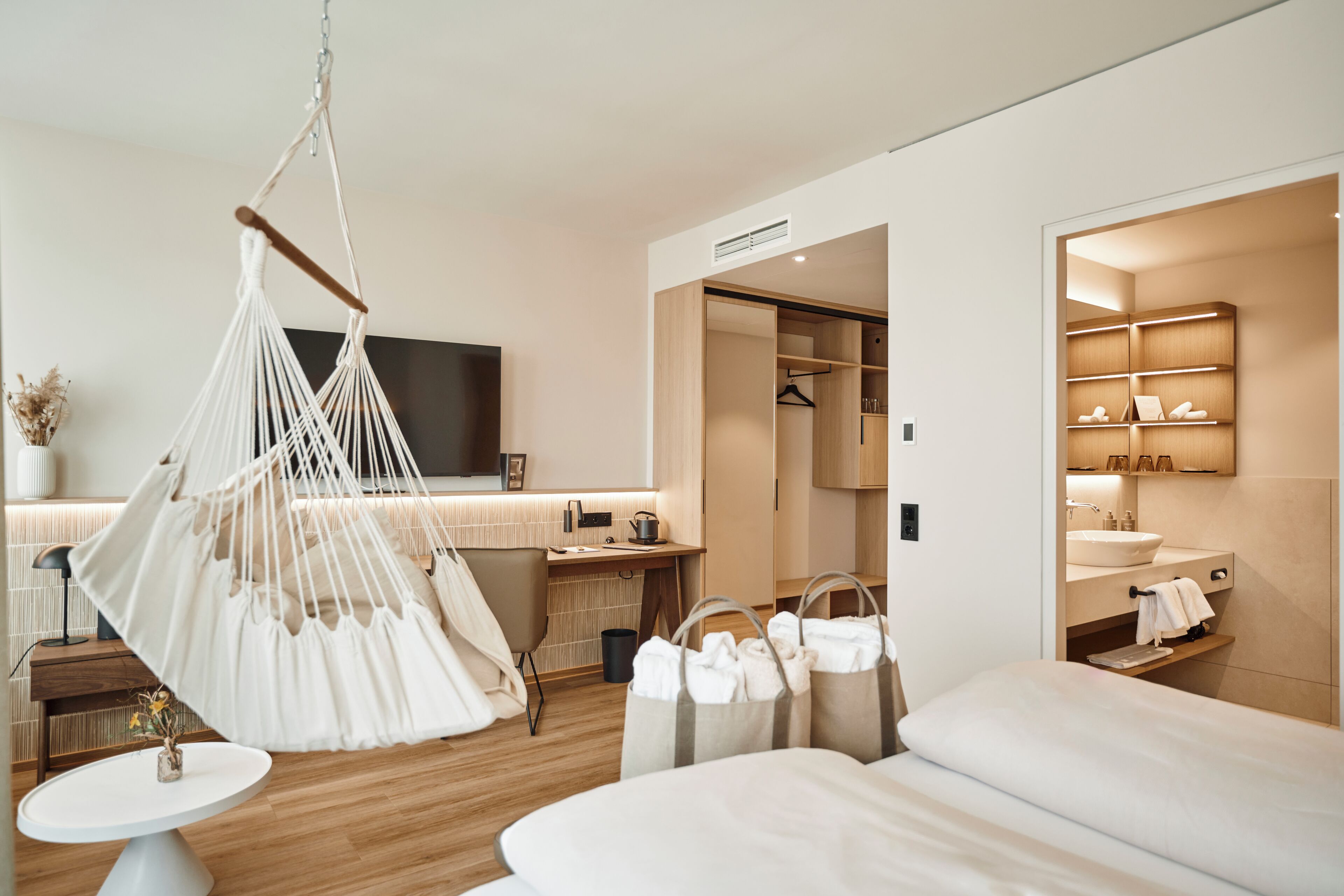 Comfort-Doppelzimmer | Hochwertige Bettwaren, Minibar, Schreibtisch