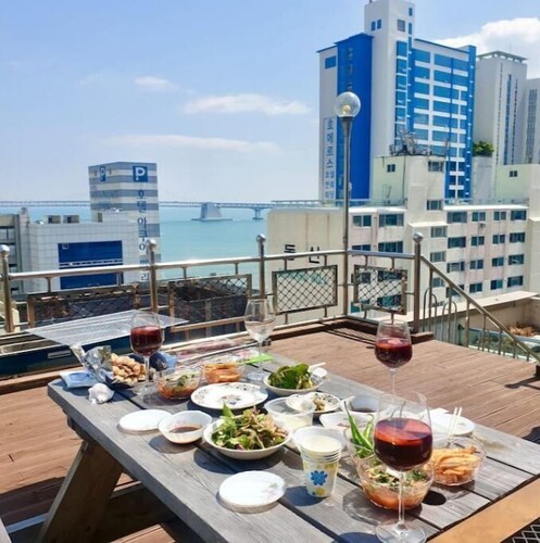 Gamseong House @ Gwangalli Beach Free parking Side ocean view