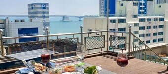 Gamseong House @ Gwangalli Beach Free parking Side ocean view