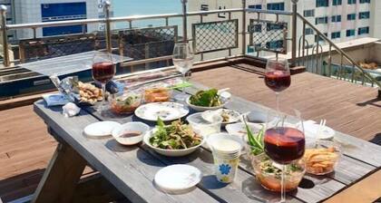 Gamseong House @ Gwangalli Beach Free parking Side ocean view