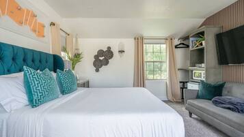 1 habitación, escritorio, tabla de planchar con plancha y wifi