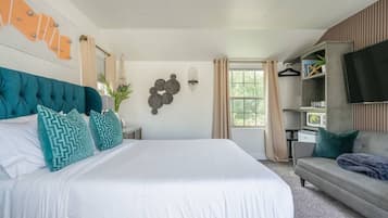 1 bedroom, desk, iron/ironing board, WiFi