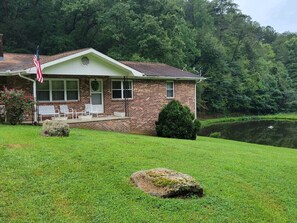 Exterior - 70 acre Mountain farmstead - Mountain Haven Retreat (Sevierville)