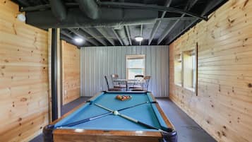 Spielezimmer