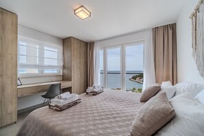 4 chambres, fer et planche à repasser, accès au Wi-Fi (inclus)