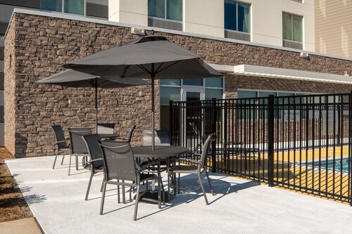 Fairfield Inn & Suites by Marriott Huntsville Redstone Gateway