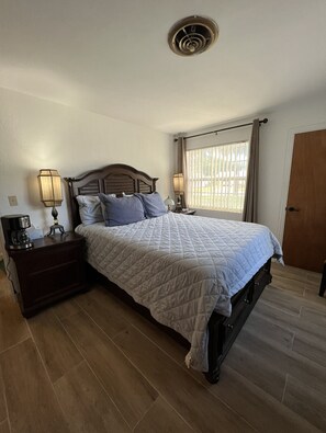 2 Schlafzimmer, Schreibtisch, WLAN, Bettwäsche