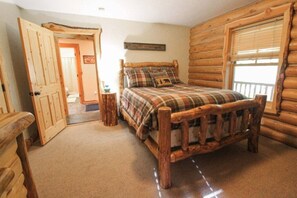 4 chambres, fer et planche à repasser, Wi-Fi, literie fournie