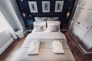 1 chambre, fer et planche à repasser, lit parapluie, Wi-Fi