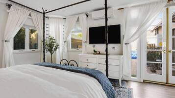 2 habitaciones, tabla de planchar con plancha y cuna de viaje