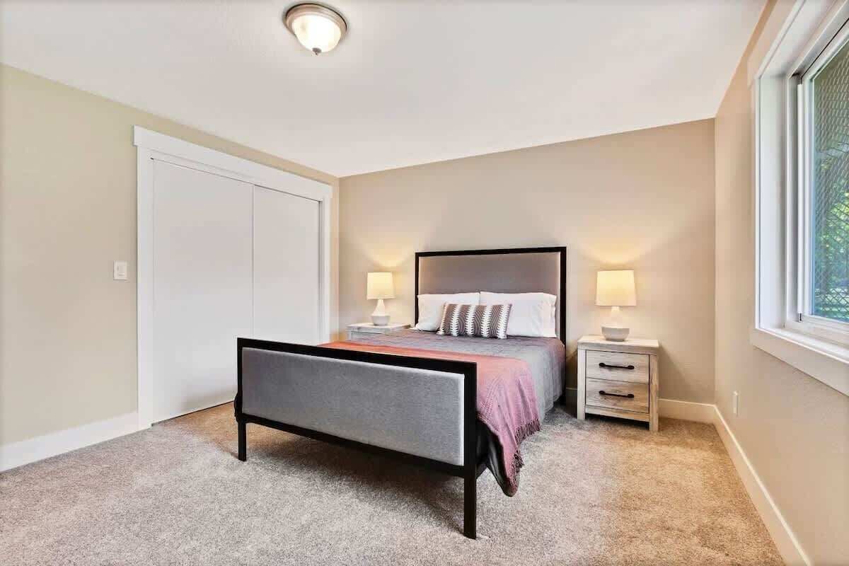 4 bedrooms, iron/ironing board, travel crib, WiFi