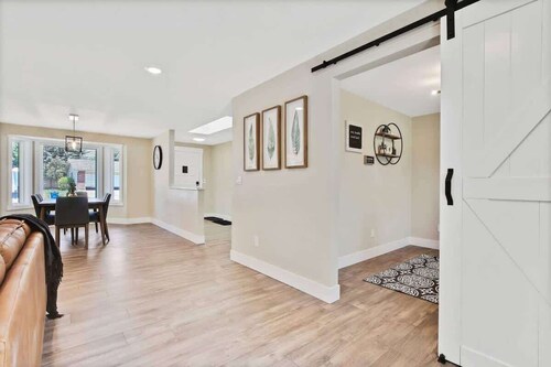 Stunning Golf Course Retreat 4BR Home