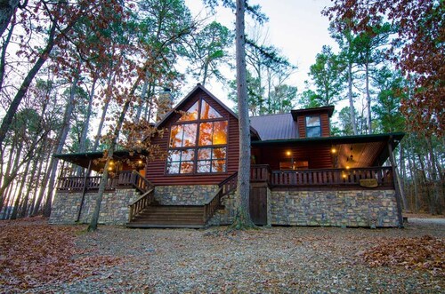 Great for large groups - Convenient to all activities in Hochatown/Broken Bow!