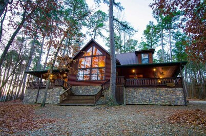 Great for large groups - Convenient to all activities in Hochatown/Broken Bow!