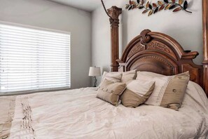 6 habitaciones, tabla de planchar con plancha, cuna de viaje y wifi 