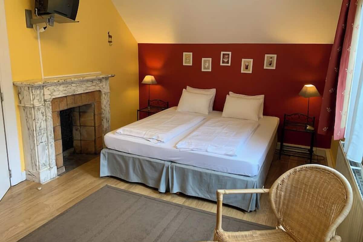 Wifi gratis y ropa de cama