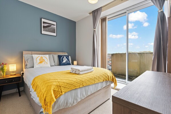 2 makuuhuonetta, silitysrauta/-lauta, internet, vuodevaatteet