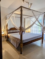 Comfort Suite, 2 Bedrooms | Individually decorated, individually furnished, desk, laptop workspace