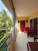 Superior Condo, 1 Bedroom, Partial Ocean View | Terrace/patio