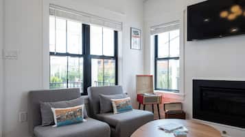 Smart TV, fireplace, table tennis, books