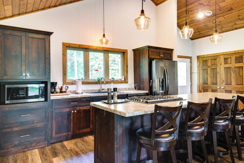 Merrifield Vacation Rental w/ Dock & River Access