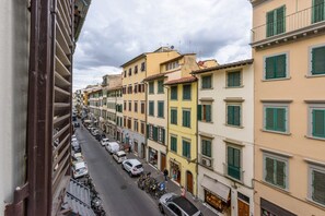 Balcony - Montebello Place in Florence by Mmega (Firenze)